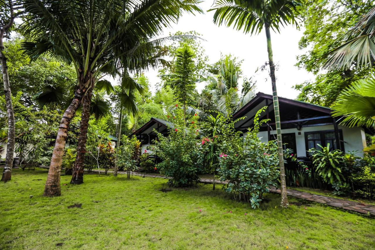 The Village บูนาแกน ภายนอก รูปภาพ